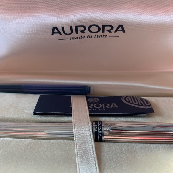 Aurora Ipsilon Sterling Silver Gountain Pen -IB02844 Mase in Italy - Picture 2 of 14